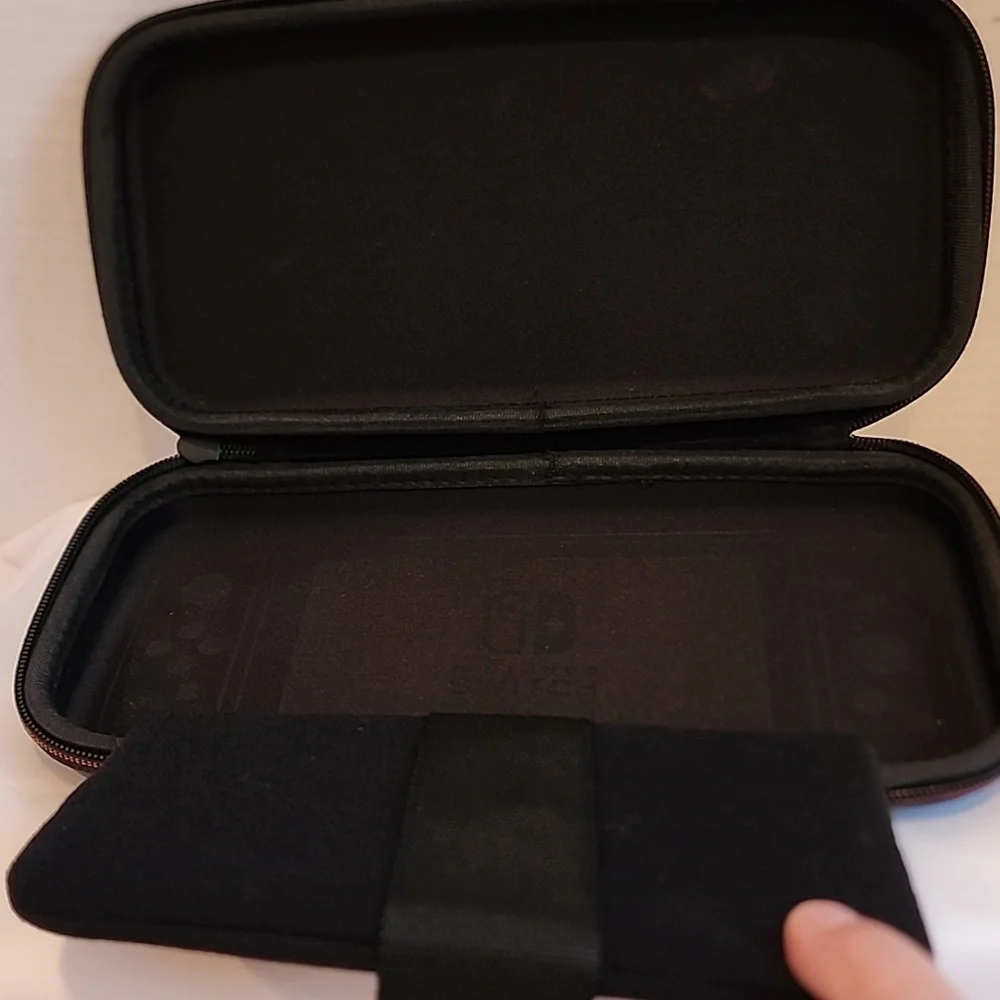 Nintendo Switch Red Dragon Zip Pouch with Gold Emblem Carrying Case